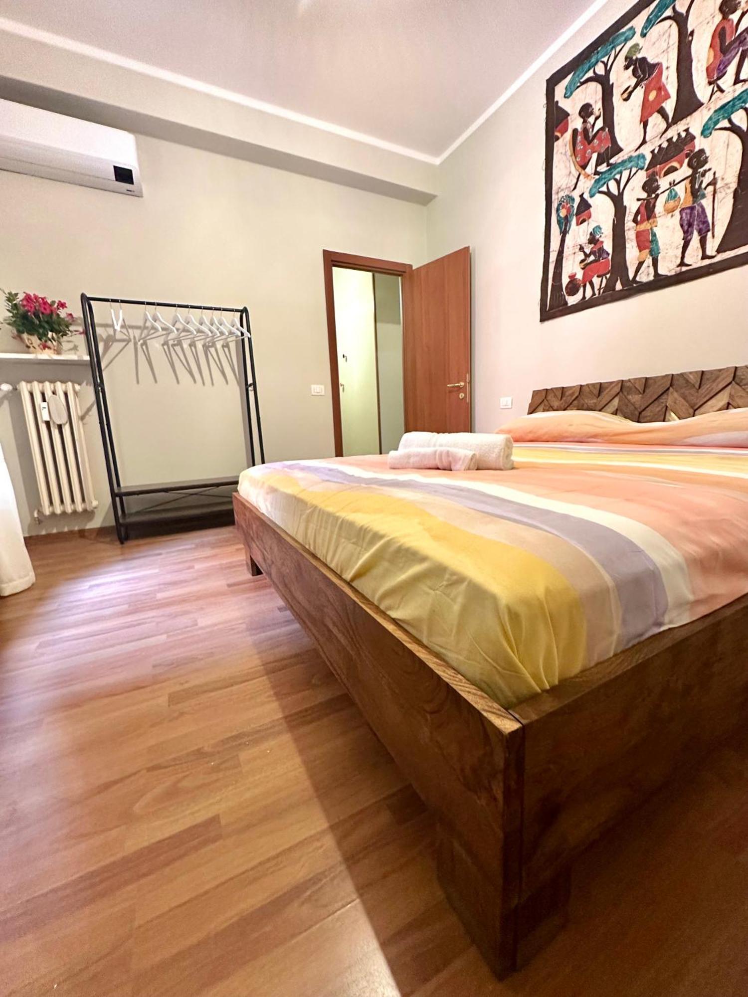 Appartamento Dude House - Spacious New Flat Near Metro A Station