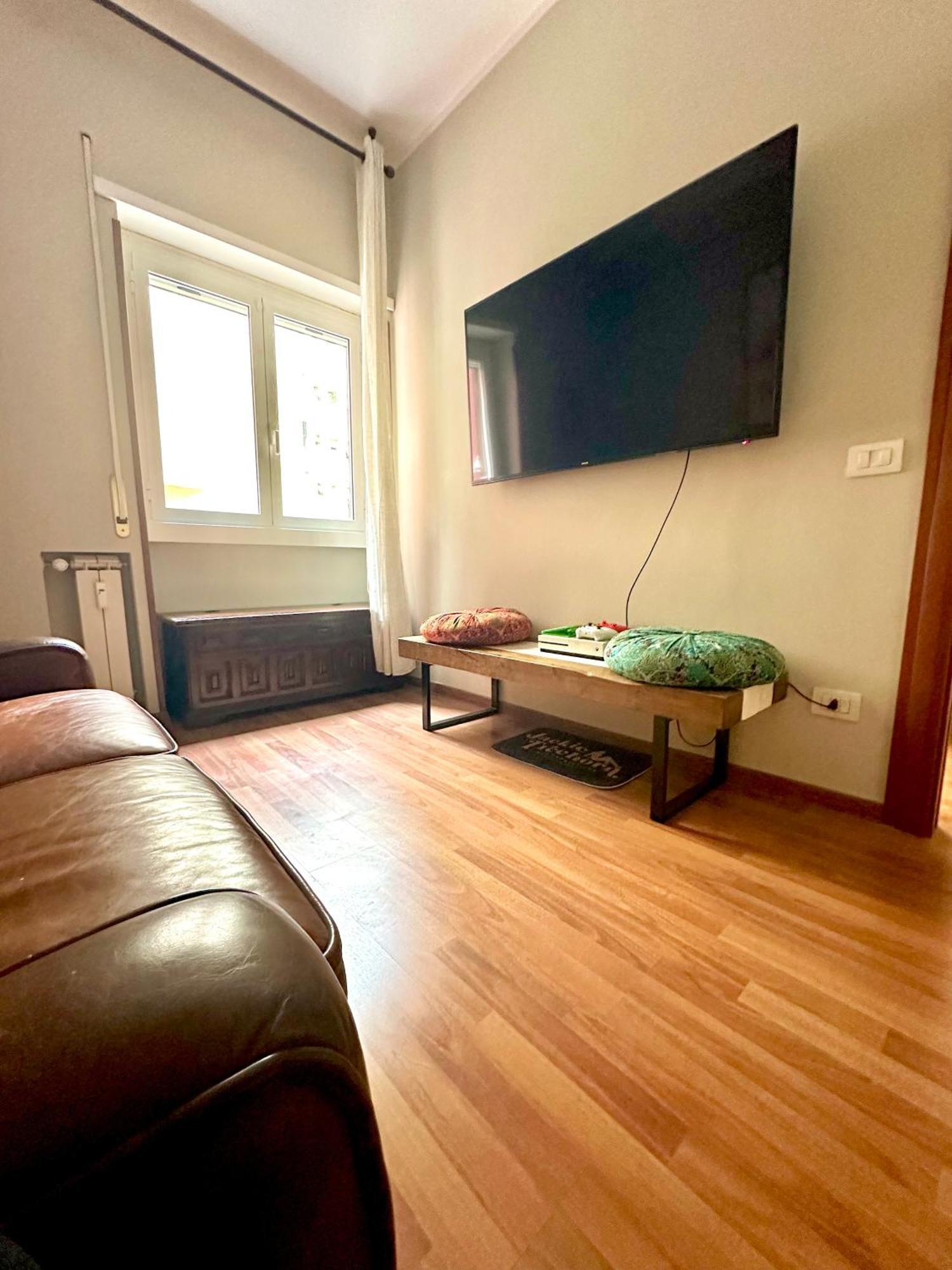 Appartamento Dude House - Spacious New Flat Near Metro A Station *